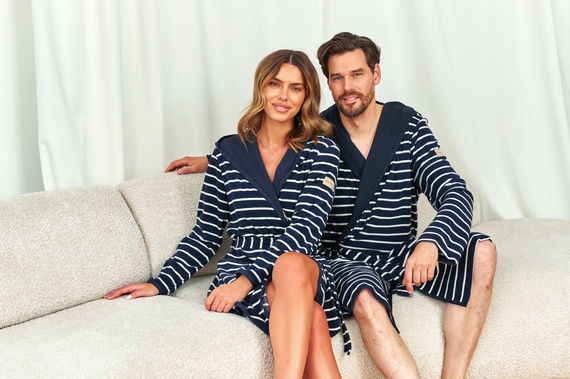 7225 Szlafrok damski Doctor Nap – elegancja i komfort na co dzień - marine