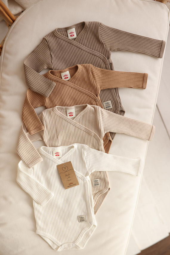 "Natural Harmony" Makoma Body dzidziuś z długim rękawem latte