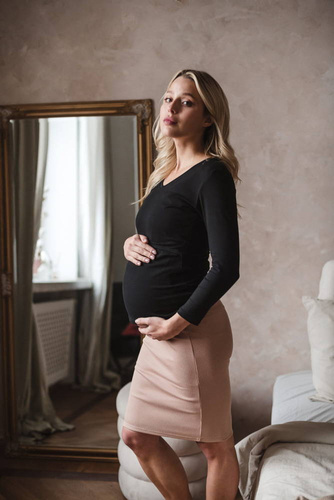 Milk Shirt Bluzka do karmienia i ciążowa z dekoltem w serek czarny