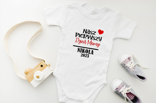 "Nasz pierwszy dzień mamy" z imieniem " Moocha Body krótki rękaw biały
