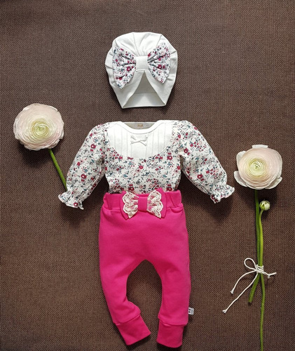 Zestaw body, czapka i spodnie Jasmina Marija