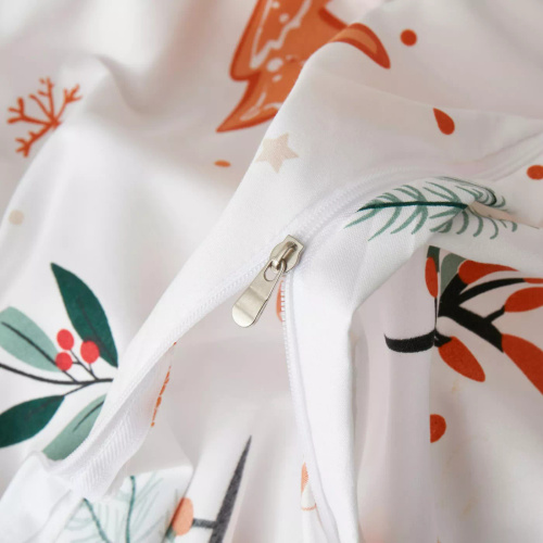 Gingerbread pierniczki Pościel mikrosatynowa świąteczna biała I25 Spod Igły i Nitki – miękka, gładka i trwała