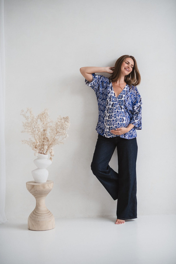 Bahama Mama Bluzka ciążowa do karmienia Milk&Love print Azul– wiskoza, rękaw 3/4, oversize
