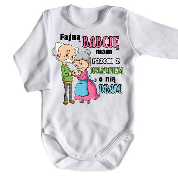 "Fajną babcię mam razem z dziadkiem o nią dbam"Moocha body długi rękaw biały 