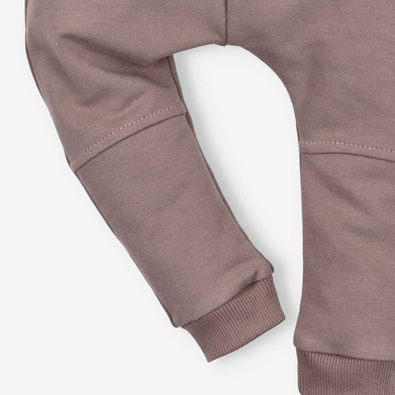 ABN-4715/BRĄ Cute Cars Spodnie dresowe z bawełny organicznej Nini brązowy