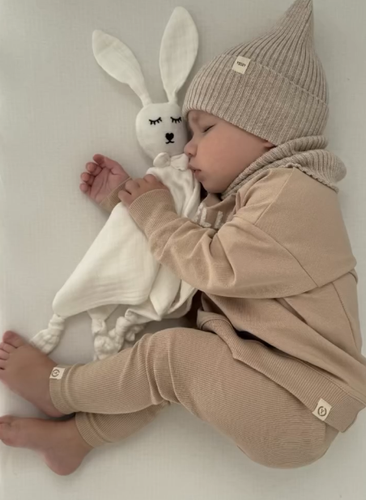 Legginsy dziecięce w prążek Yosoy - karmelowy