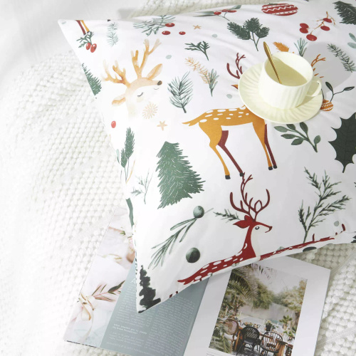 Christmas Forest Pościel mikrosatynowa świąteczna biała I25 Spod Igły i Nitki – miękka, gładka i trwała