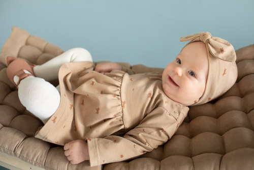 Wooden Pony Pinokio Sukienka z nadrukiem - brąz druk