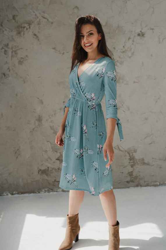 Two Ways MIDI Milk&Love Sukienka ciążowa i do karmienia eukaliptus w hortensje