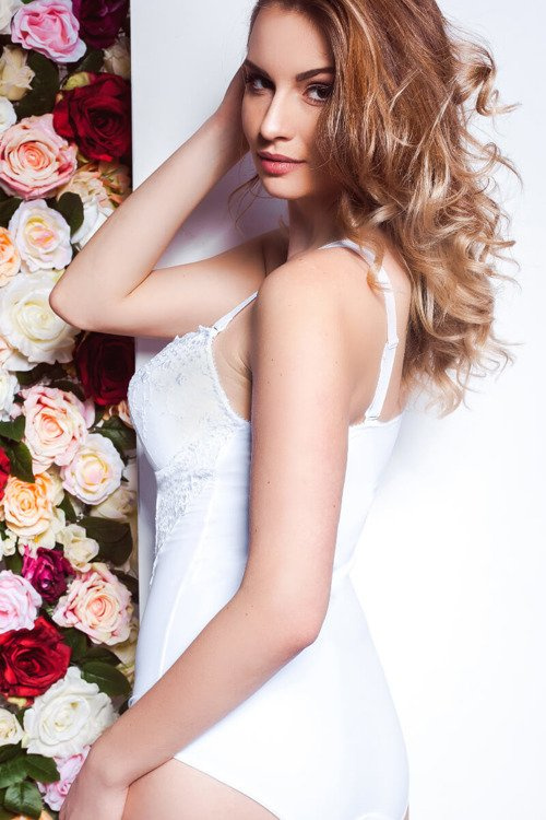 0952 Body modelujące KOSTAR Biel