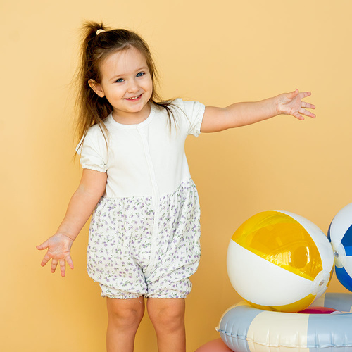 Strawberry & Love Eevi Rampers niemowlęcy - koral