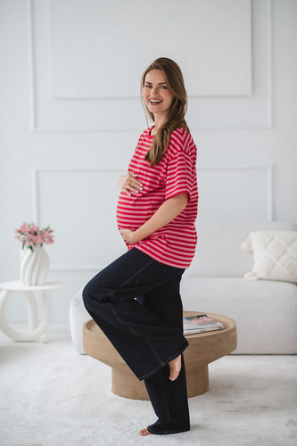 Mamahood T-shirt ciążowy i do karmienia Milk&Love czerwono-różowe paski– wygodny i stylowy