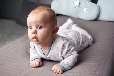 Pajac niemowlęcy Makoma "SWEET DREAMS"