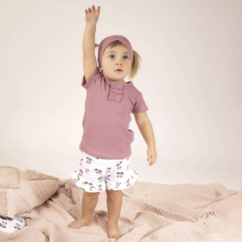 204187 Emily Nicol Spodenki krótkie