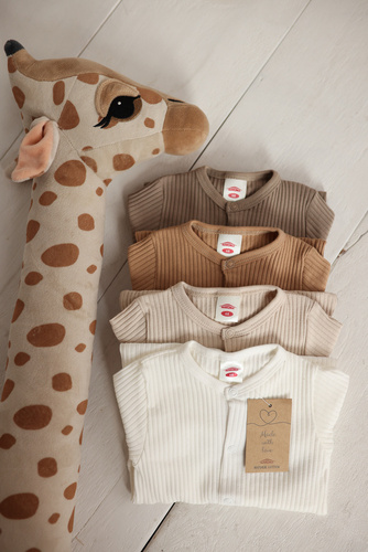 "Natural Harmony" Makoma Pajac bez stópek fango