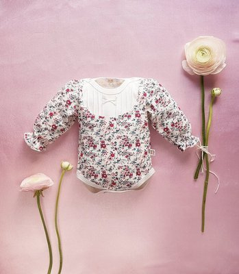 251 Jasmina Body z długim rękawem Marija - ecru-kwiatki