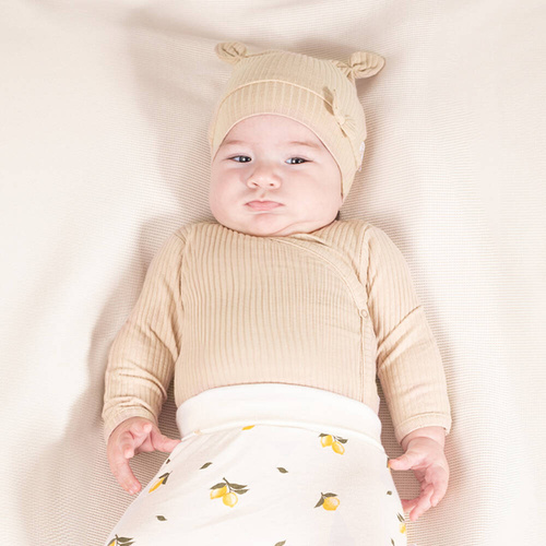212054 Tola Nicol Czapeczka niemowlęca