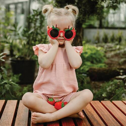 Strawberry & Love  Eevi Rampers niemowlęcy - koral