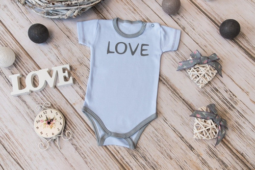 "Love" Body z krótkim rękawem Terjan - żółty