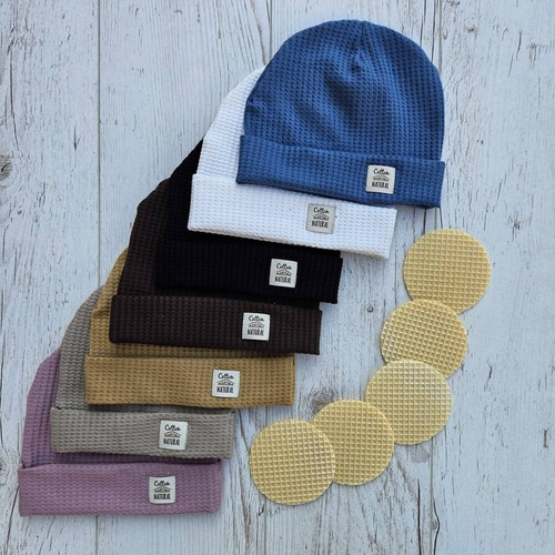 4249D "Natural Waffel" Czapeczka niemowlęca Makoma denim