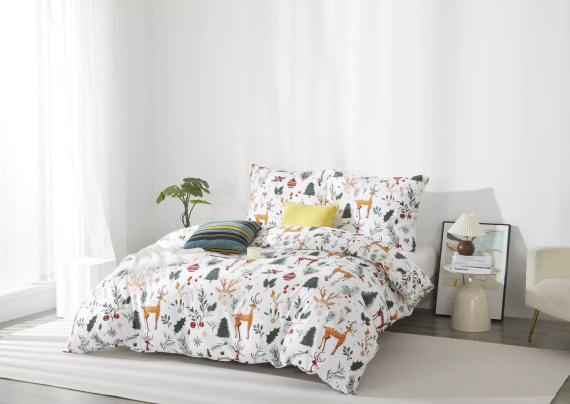 Christmas Forest Pościel mikrosatynowa świąteczna biała I25 Spod Igły i Nitki – miękka, gładka i trwała