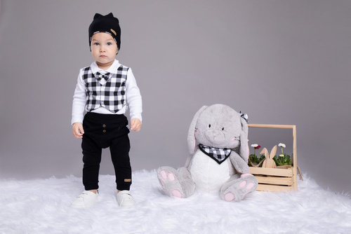 Komplet 163353 "Bunny Kratka" czapka, apaszka, body i spodnie Nicol - czarny/biały