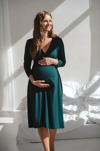 Star Light Koszula nocna ciążowa i do karmienia bambusowa 7/8 Milk&Love butelkowa zieleń– oddychająca, do szpitala, wygodne karmienie piersią