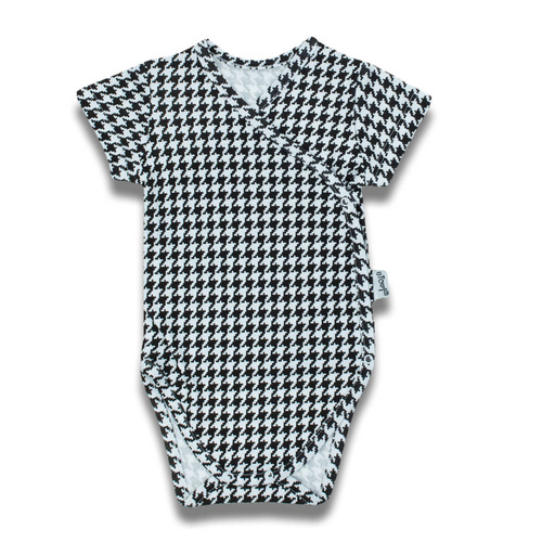 198100 Viki Nicol Kopertowe Body z krótkim rękawem