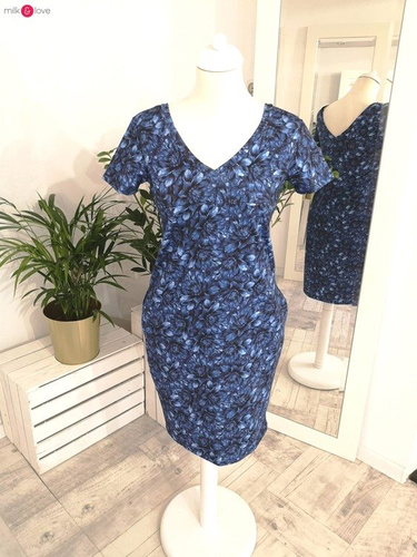 Sukienka ciążowa i do karmienia Milky Way V-neck MIlk&Love ciemne kwiaty