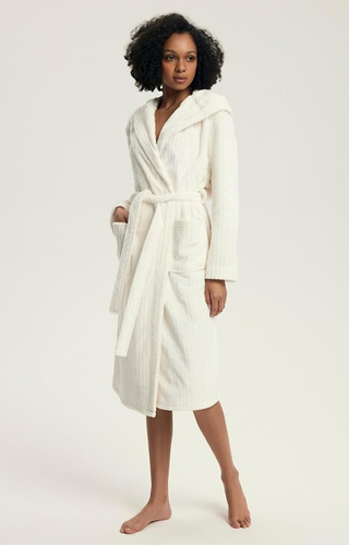 43600 Dionne Szlafrok damski z kapturem Henderson cream – miękki, długi, prążkowany