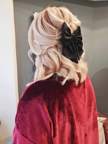 KCZ16 Welurowa kokarda do włosów z automatyczną klamrą Marija - czarny