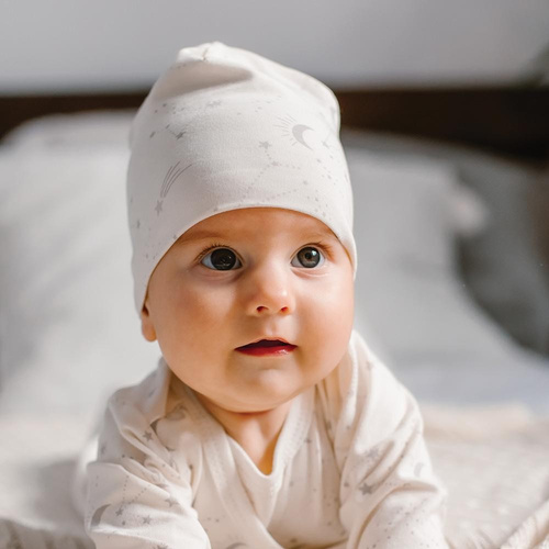 Petite Eevi Czapka niemowlęca -gwiazdki ecru