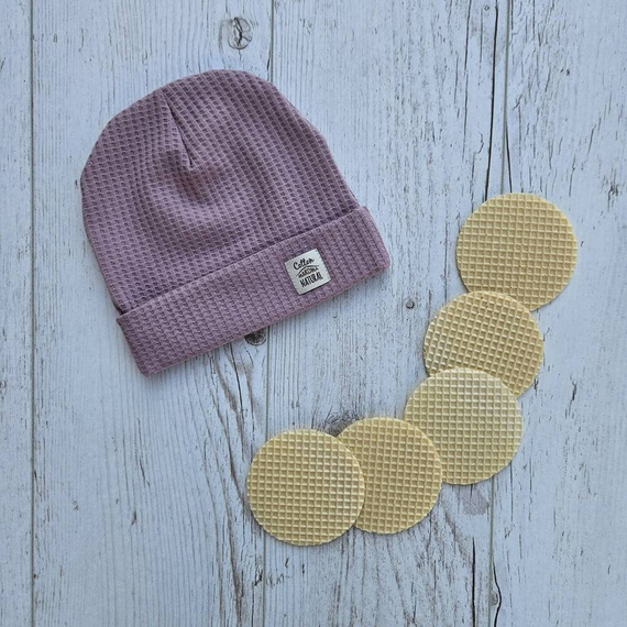 4249P "Natural Waffel" Czapeczka niemowlęca Makoma pink