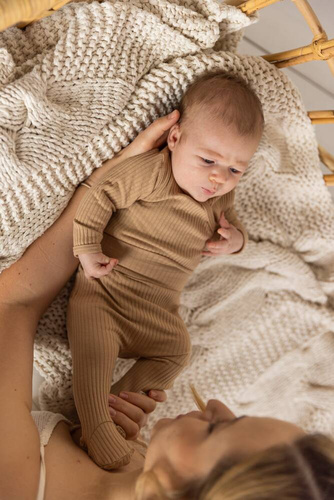 "Natural Harmony" Makoma Półśpioch niemowlęcy latte