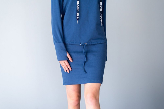 128 Dresowa Sukienka MIRACLE- niebieski