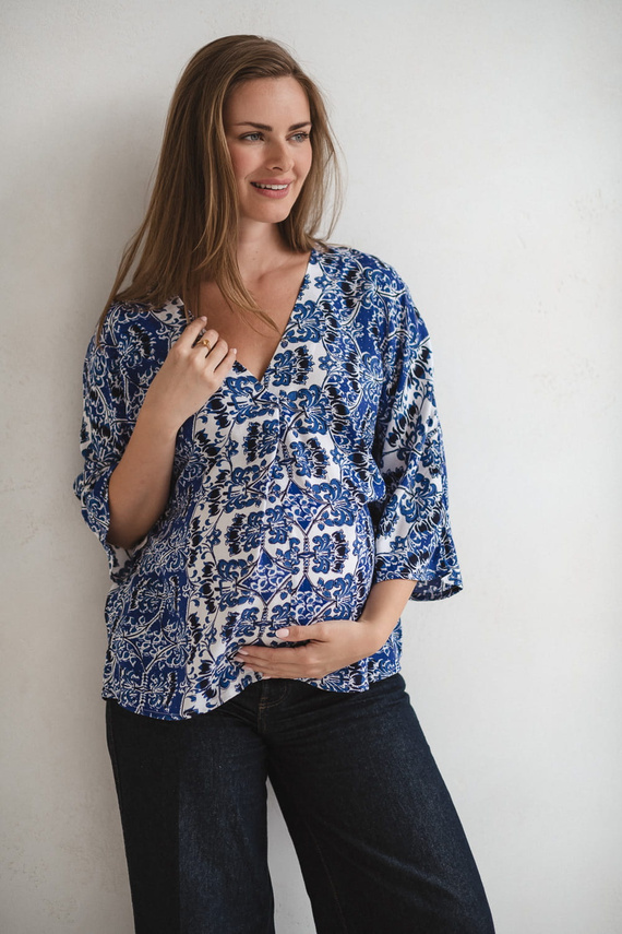 Bahama Mama Bluzka ciążowa do karmienia Milk&Love print Azul– wiskoza, rękaw 3/4, oversize