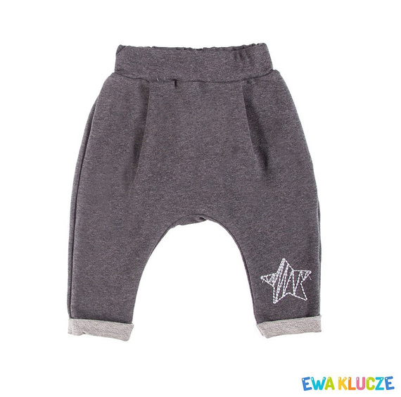 Spodenki "BLACK" dla chłopca Ewa Klucze graftowe z gwiazdką