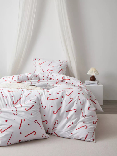 Candycanes Pościel świąteczna bawełniana satynowa Spod Igły i Nitki biała czerwona cukierki – elegancka i miękka
