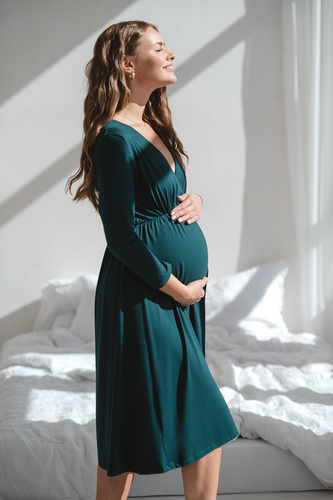 Star Light Koszula nocna ciążowa i do karmienia bambusowa 7/8 Milk&Love butelkowa zieleń– oddychająca, do szpitala, wygodne karmienie piersią