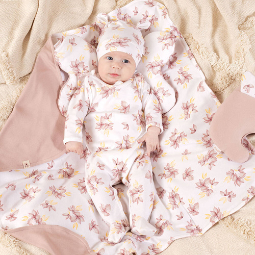 203054 Lou Nicol Czapeczka niemowlęca