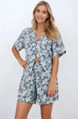 Stylish Embrace Piżama Damska – Letni Komplet z Krótkim Rękawem Momenti Per Me green