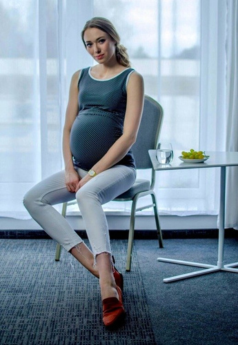 010 Bluzka ciążowa i do karmienia bez rękawków MIRACLE-  granat biała lamówka 