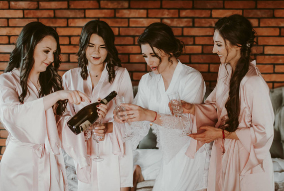 Świadkowa Szlafrok damski satynowy ByShelly - różowy/srebrny