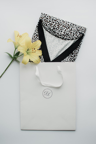 853 Kendall De Lafense – Koszula nocna z wiskozy w panterkę - ecru panterka