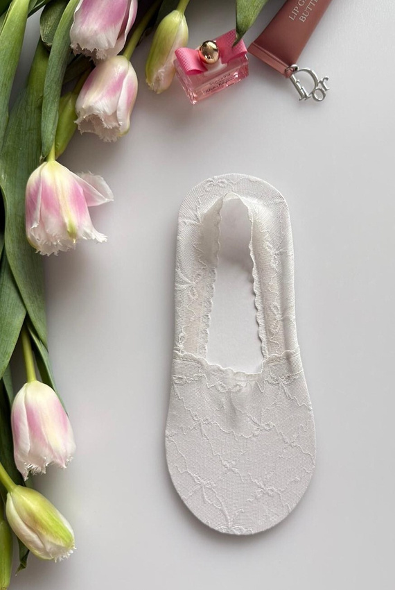 Baleriny damskie Magnetis Kokardka Mini z koronką i silikonem – niewidoczne stopki white