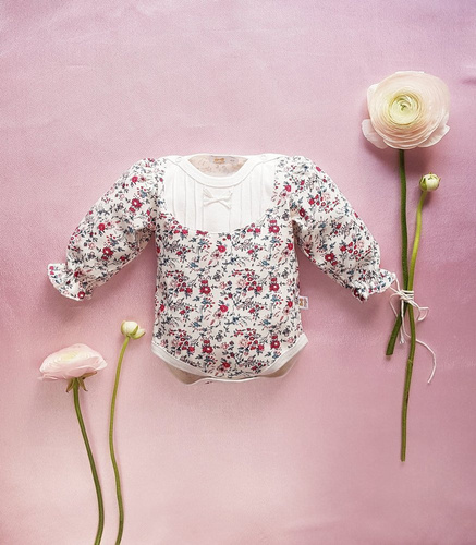 251 Jasmina Body z długim rękawem Marija - ecru-kwiatki