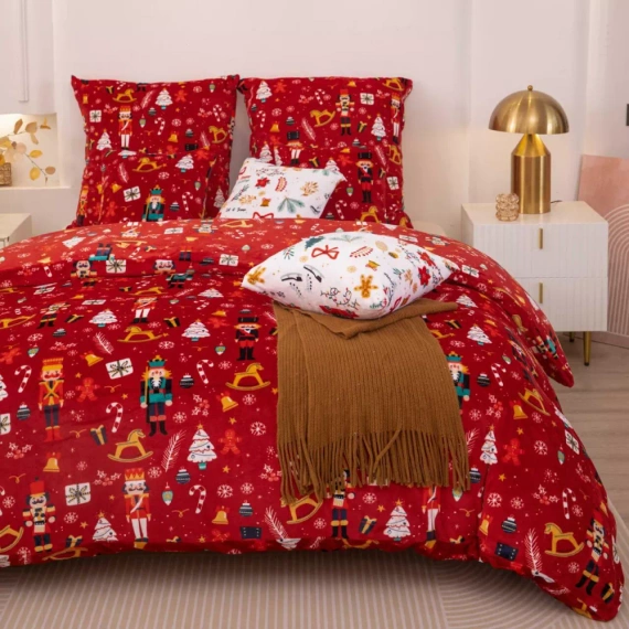 Merry Cozy Pościel świąteczna czerwona miś Spod Igły i Nitki– mikrofibra pluszowa 210 g/m²