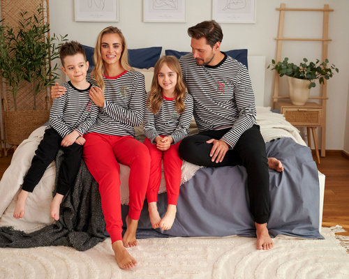 Piżama dziecięca 5236 Unisex Doctor Nap - black red