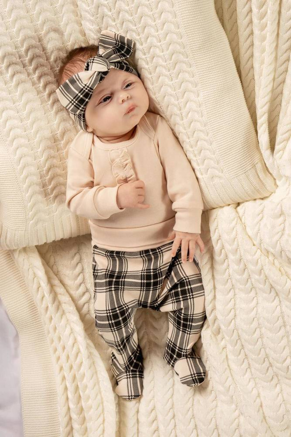 Body z długim rękawem 163633 "Magia Świąt" Nicol - beżowy/ falbanka