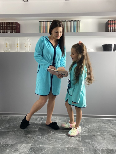 374 / 375 Desiree Szlafrok dziecięcy - mięta